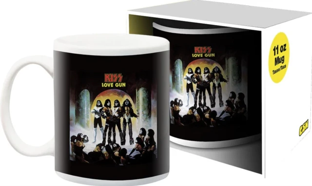 Kiss Love Guns Boxed Mug